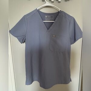 Figs Women’s Vapor Blue Space Dye Catarina One-Pocket Scrub Top